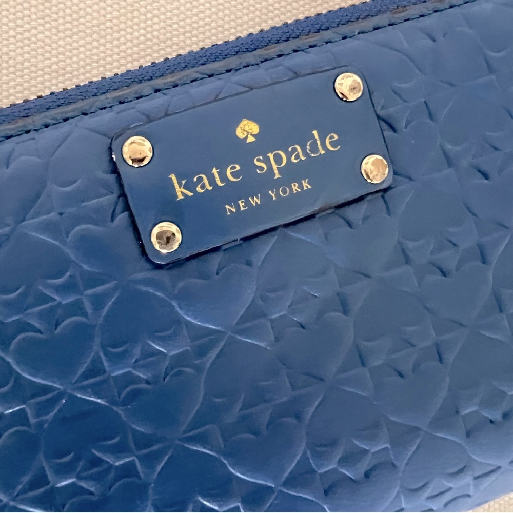 🎉HP🎉 Kate Spade Penn Place Embossed Zip-Around Wallet - Picture 3 of 6